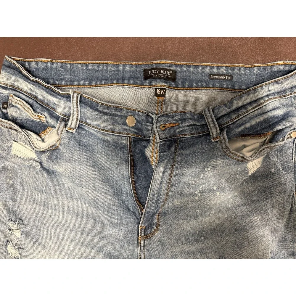 Judy Blue Women’s 18W Boyfriend Fit Distressed Stretch Blue Denim Jeans Raw Hem